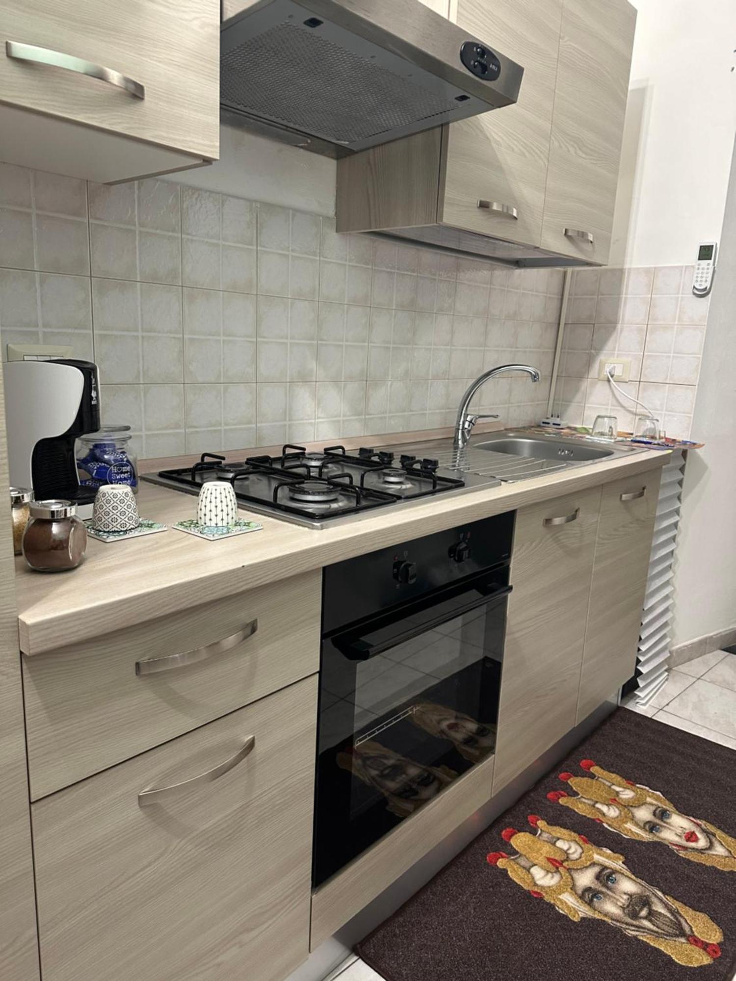 Old Town Mizzica Apartment คาตาเนีย ภายนอก รูปภาพ